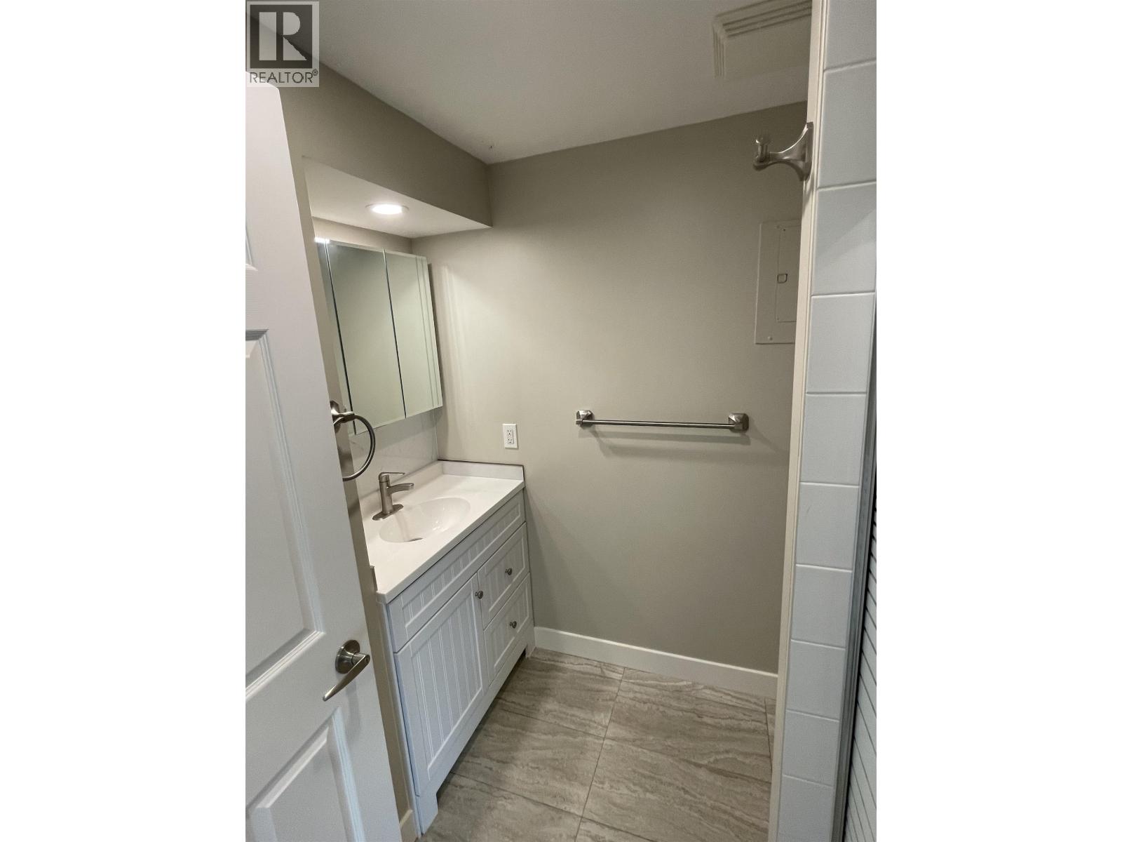 1570 Sperling Avenue, Burnaby, British Columbia  V5B 4J9 - Photo 32 - R3116592