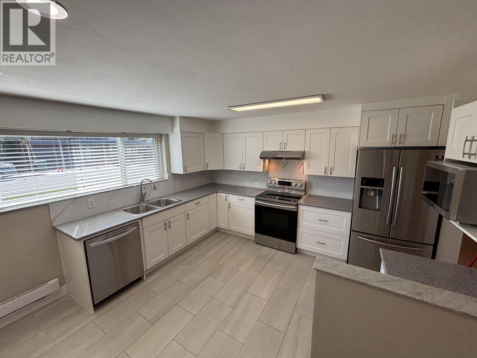 1570 Sperling Avenue, Burnaby, British Columbia  V5B 4J9 - Photo 18 - R3116592