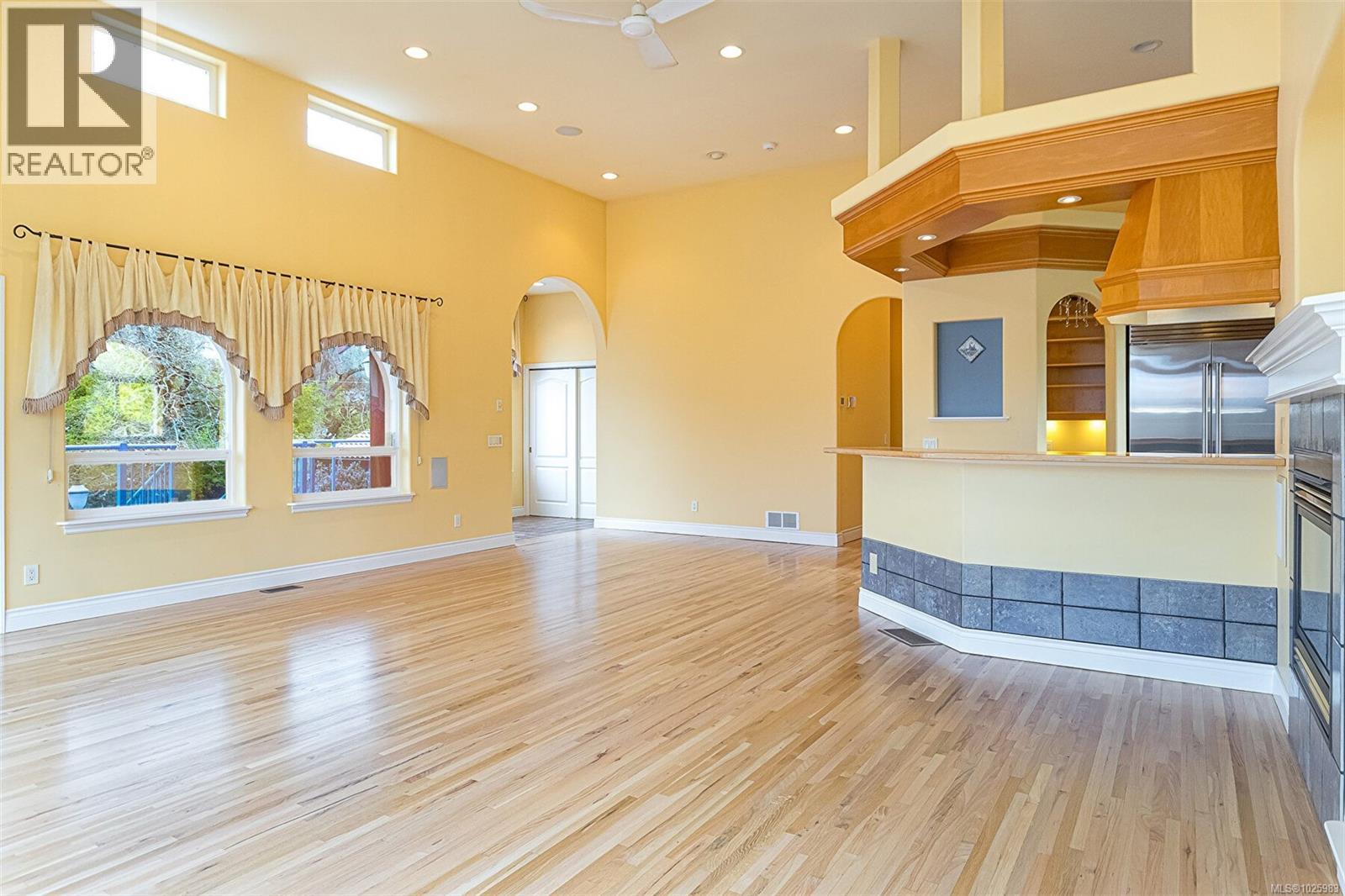 3711 Grange Rd, Saanich, British Columbia  V8Z 4S9 - Photo 16 - 1025983