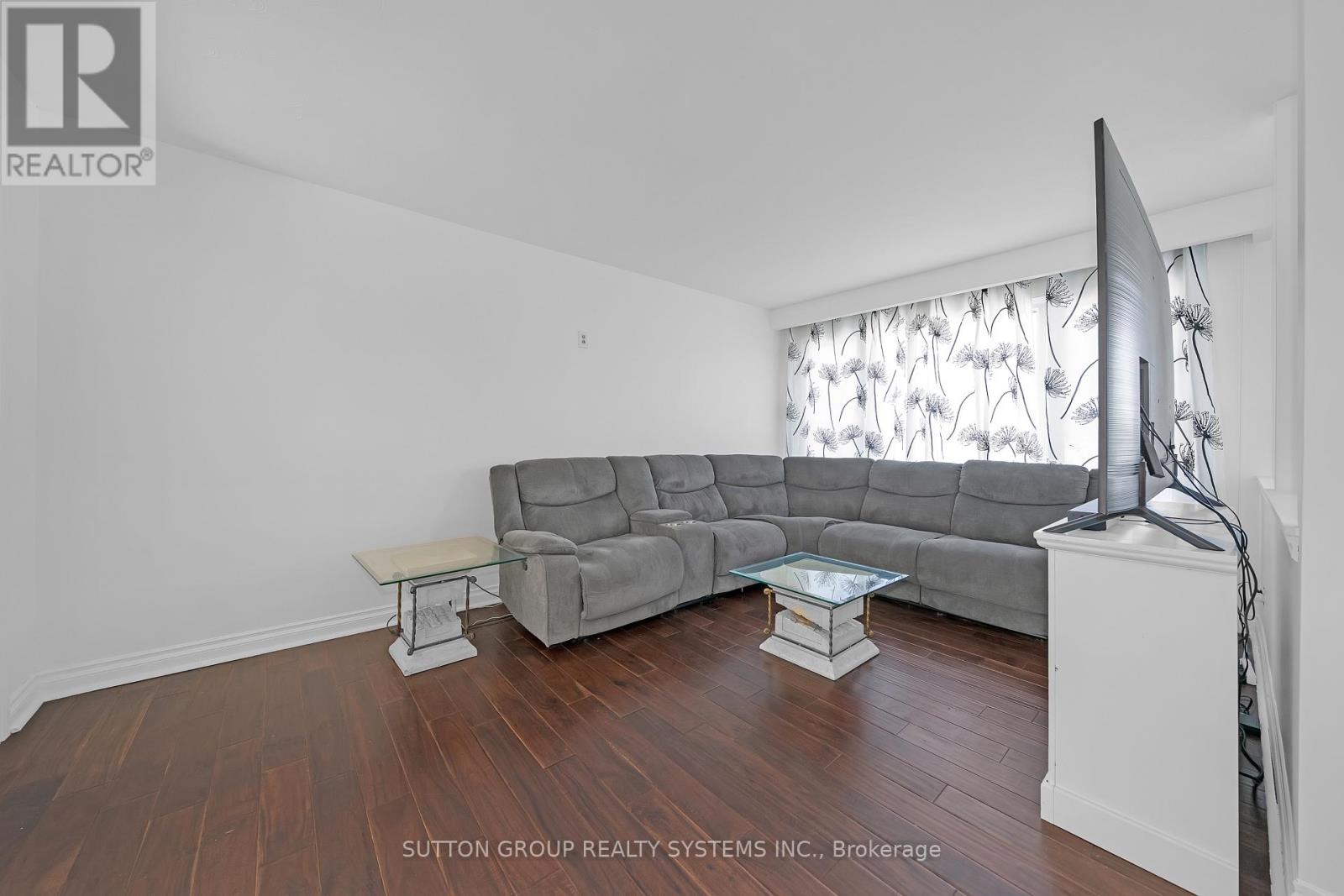 134 Sussex Street, Oshawa, Ontario  L1G 1V9 - Photo 4 - E13053984