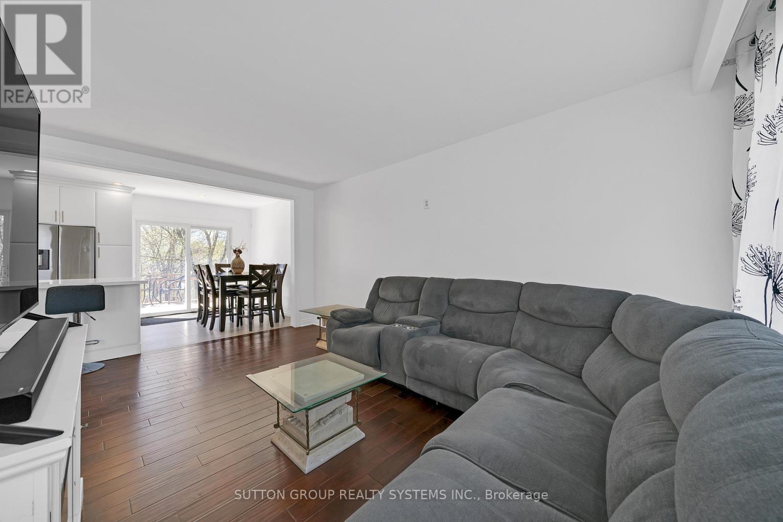 134 Sussex Street, Oshawa, Ontario  L1G 1V9 - Photo 5 - E13053984