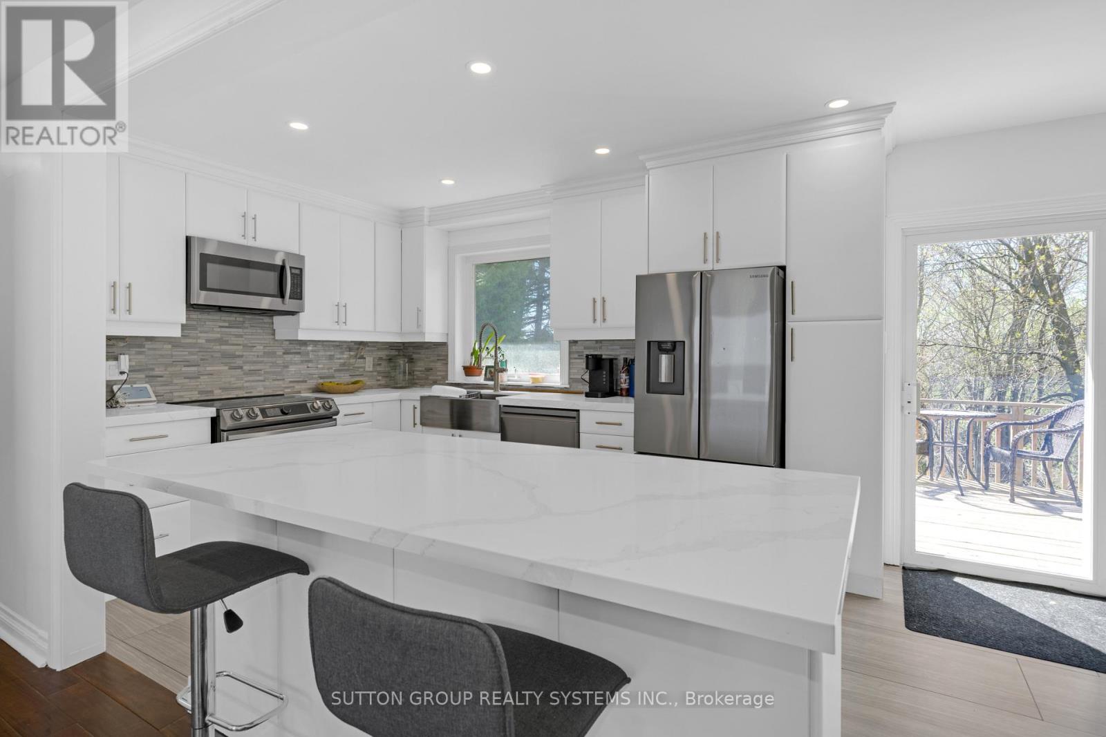 134 Sussex Street, Oshawa, Ontario  L1G 1V9 - Photo 7 - E13053984