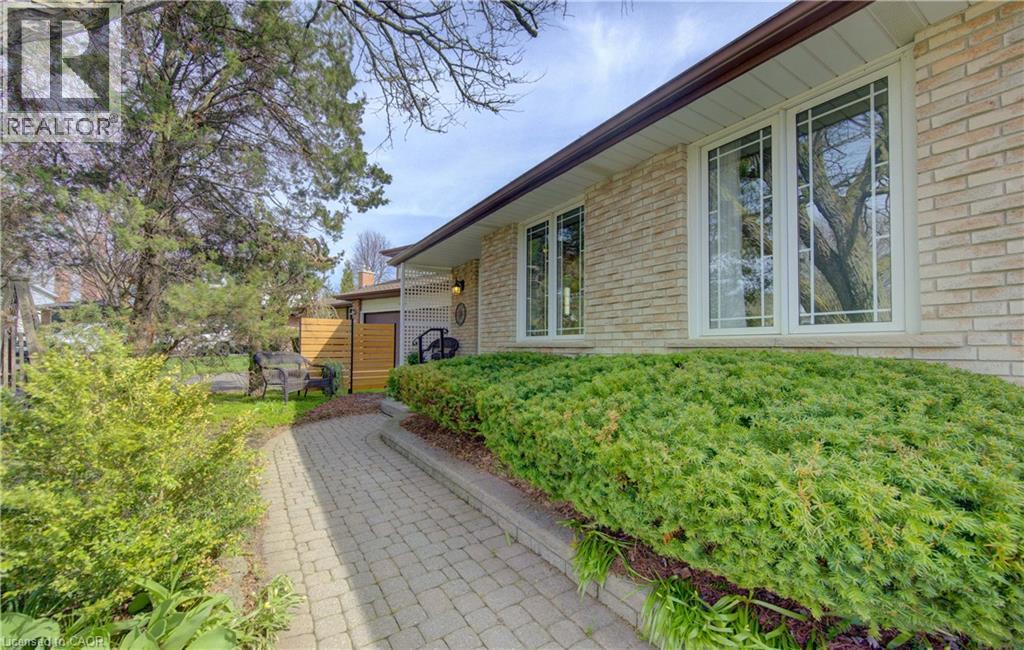 18 Ripley Crescent, Kitchener, Ontario  N2N 1V4 - Photo 3 - 40823600