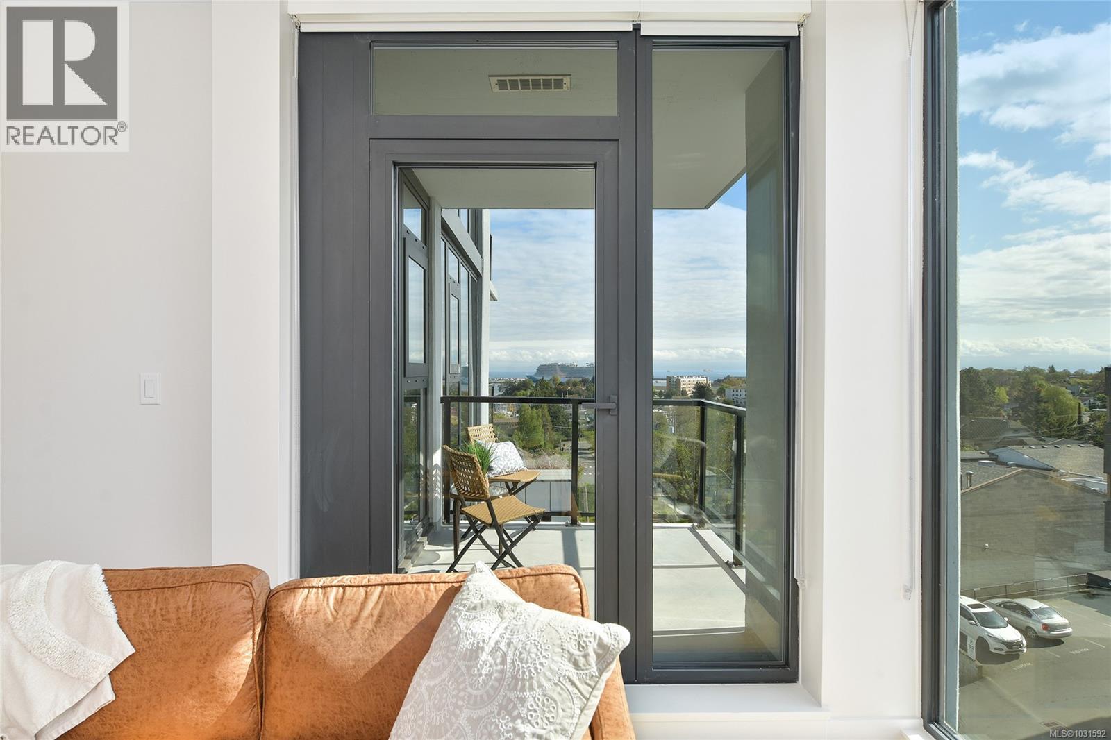 304 899 Esquimalt Ave, Esquimalt, British Columbia  V9A 3M5 - Photo 12 - 1031592