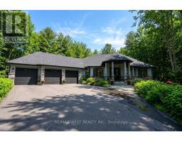 2 SYCAMORE CIRCLE, Springwater, Ontario