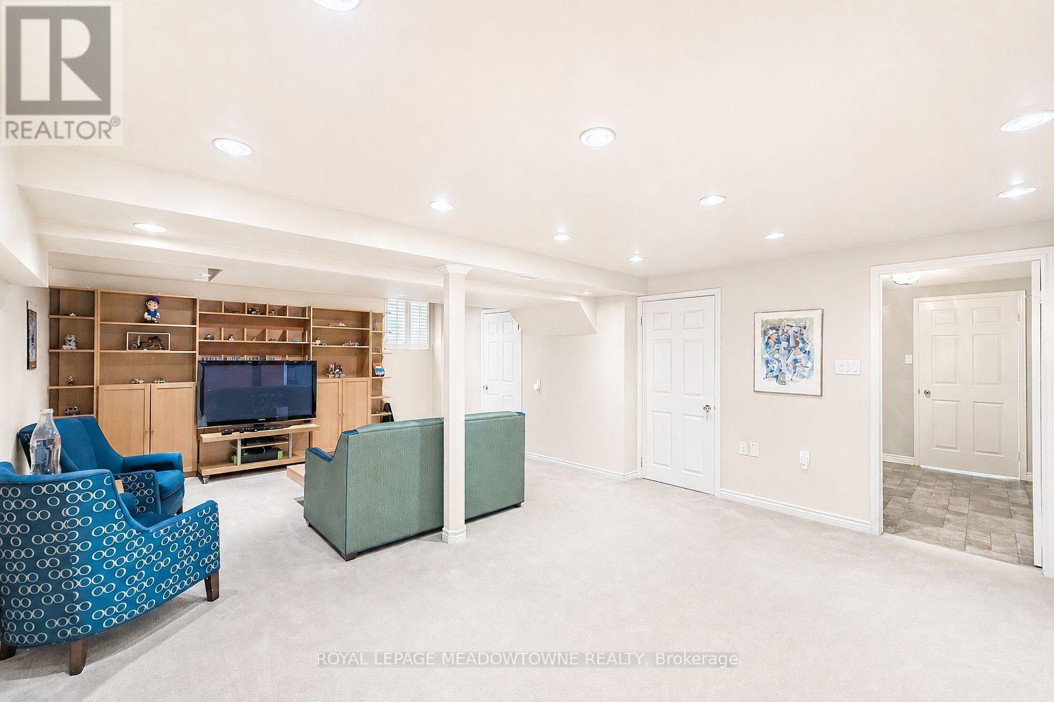 8 Wadsworth Circle, Brampton, Ontario  L6Z 1W7 - Photo 36 - W12977592