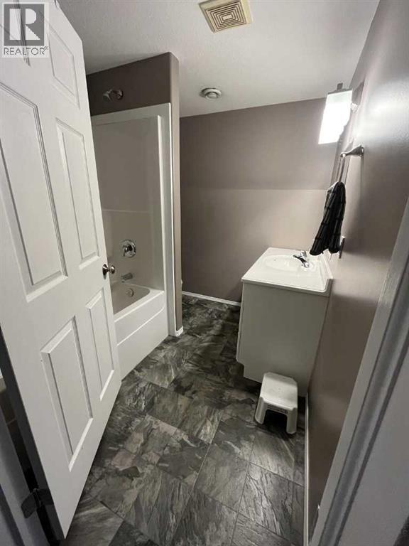 6021 91 Street, Grande Prairie, Alberta  T8W 2M5 - Photo 14 - A2305959