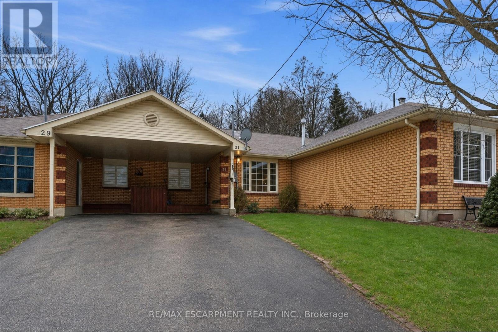 31 GALILEO BOULEVARD, Brantford, Ontario