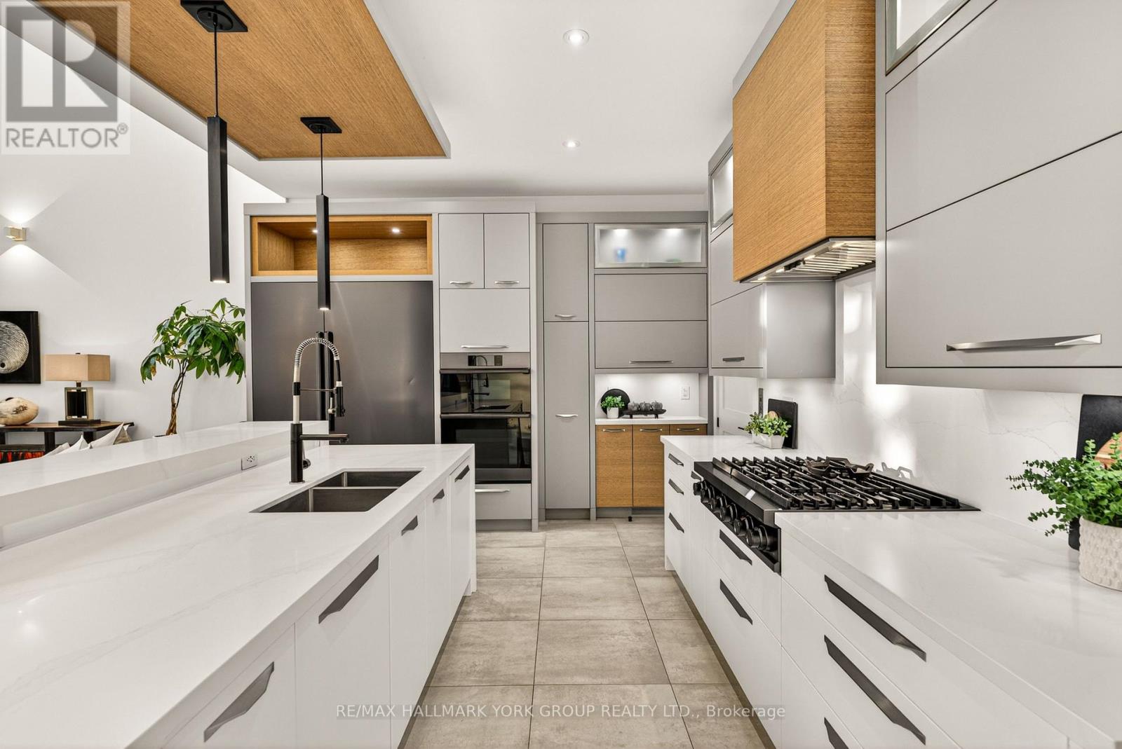 404 Cox Mill Road, Barrie (South Shore), Ontario  L4N 3W9 - Photo 15 - S13053964