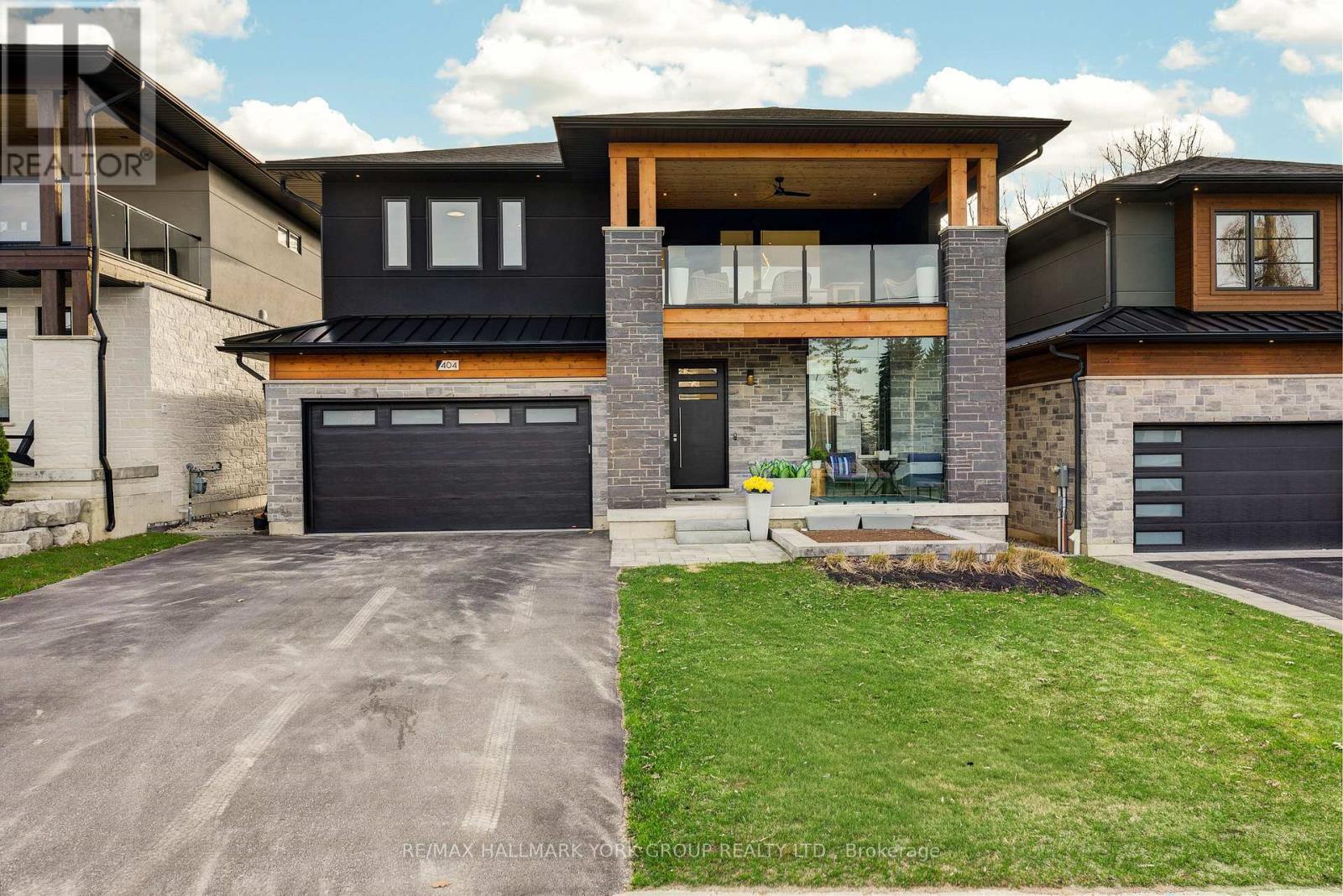 404 Cox Mill Road, Barrie (South Shore), Ontario  L4N 3W9 - Photo 2 - S13053964