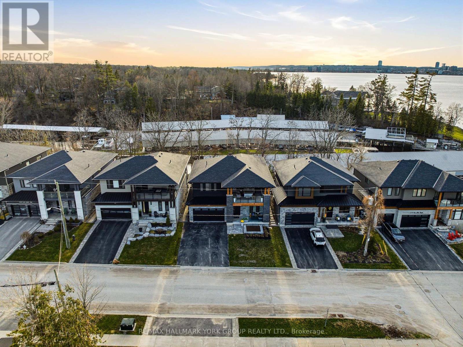 404 Cox Mill Road, Barrie (South Shore), Ontario  L4N 3W9 - Photo 6 - S13053964