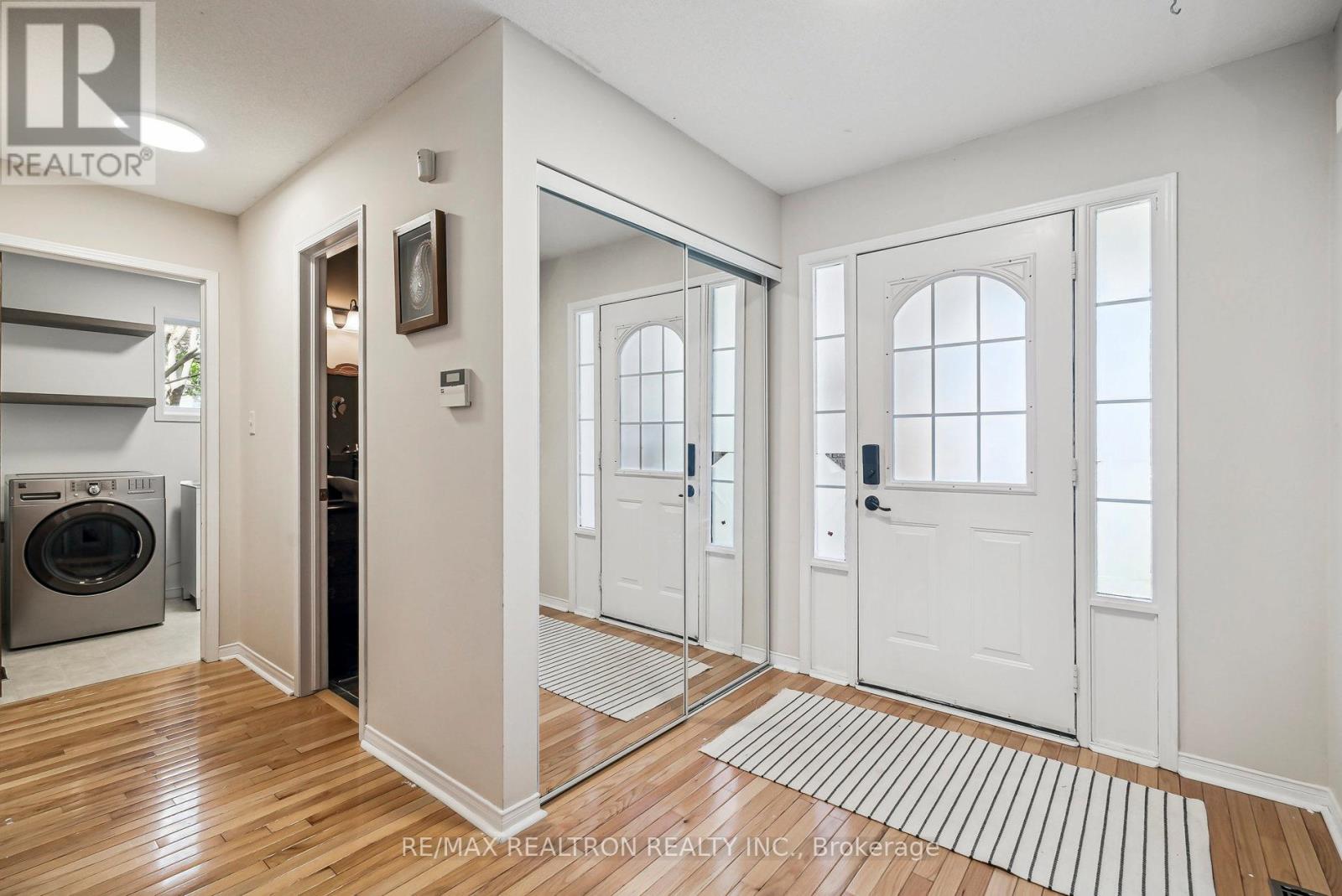 50 Holly Meadow Road, Barrie, Ontario  L4N 0E3 - Photo 10 - S13053966