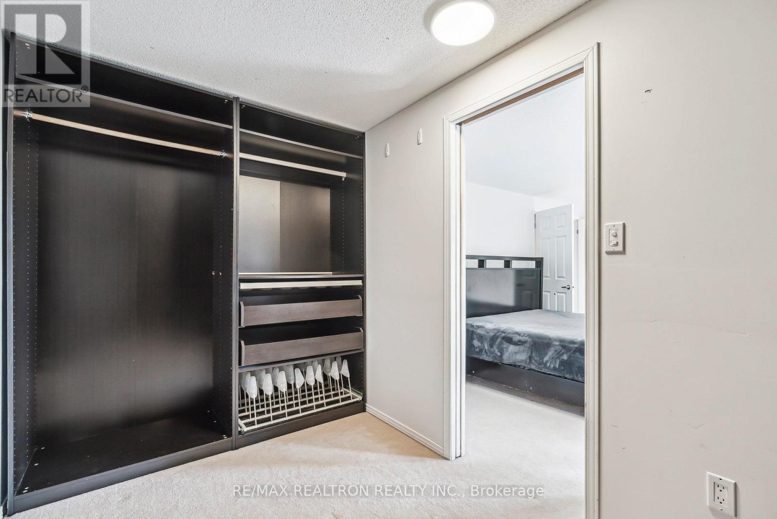 50 Holly Meadow Road, Barrie, Ontario  L4N 0E3 - Photo 32 - S13053966