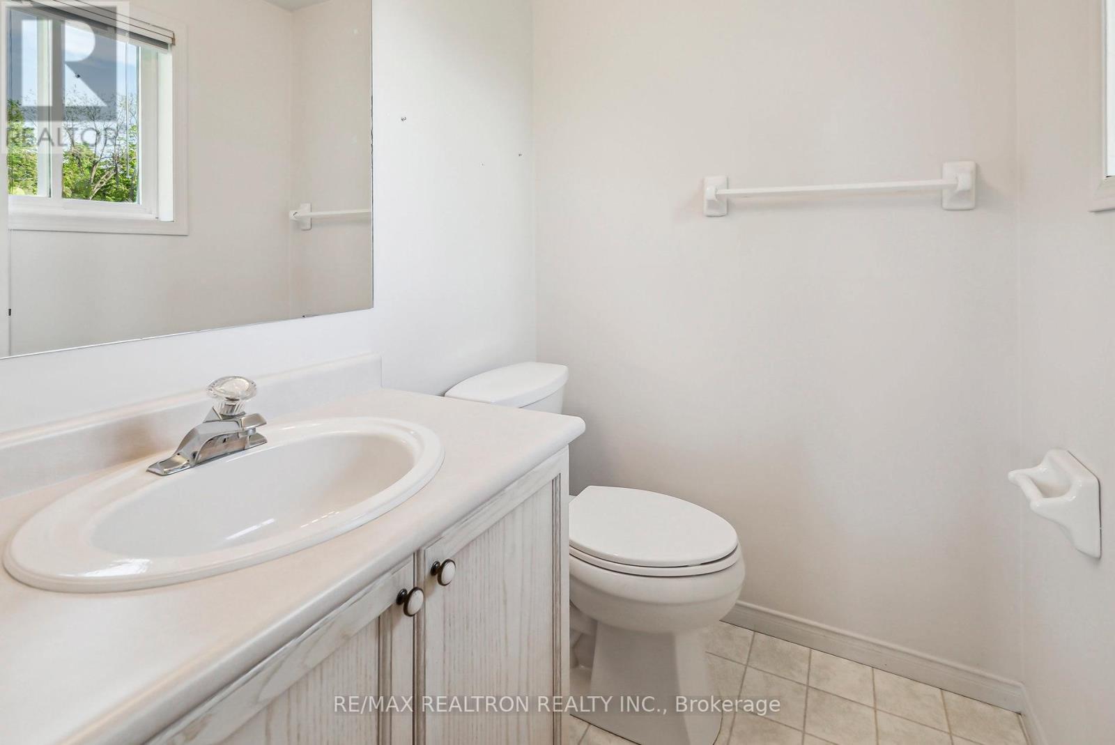 50 Holly Meadow Road, Barrie, Ontario  L4N 0E3 - Photo 35 - S13053966