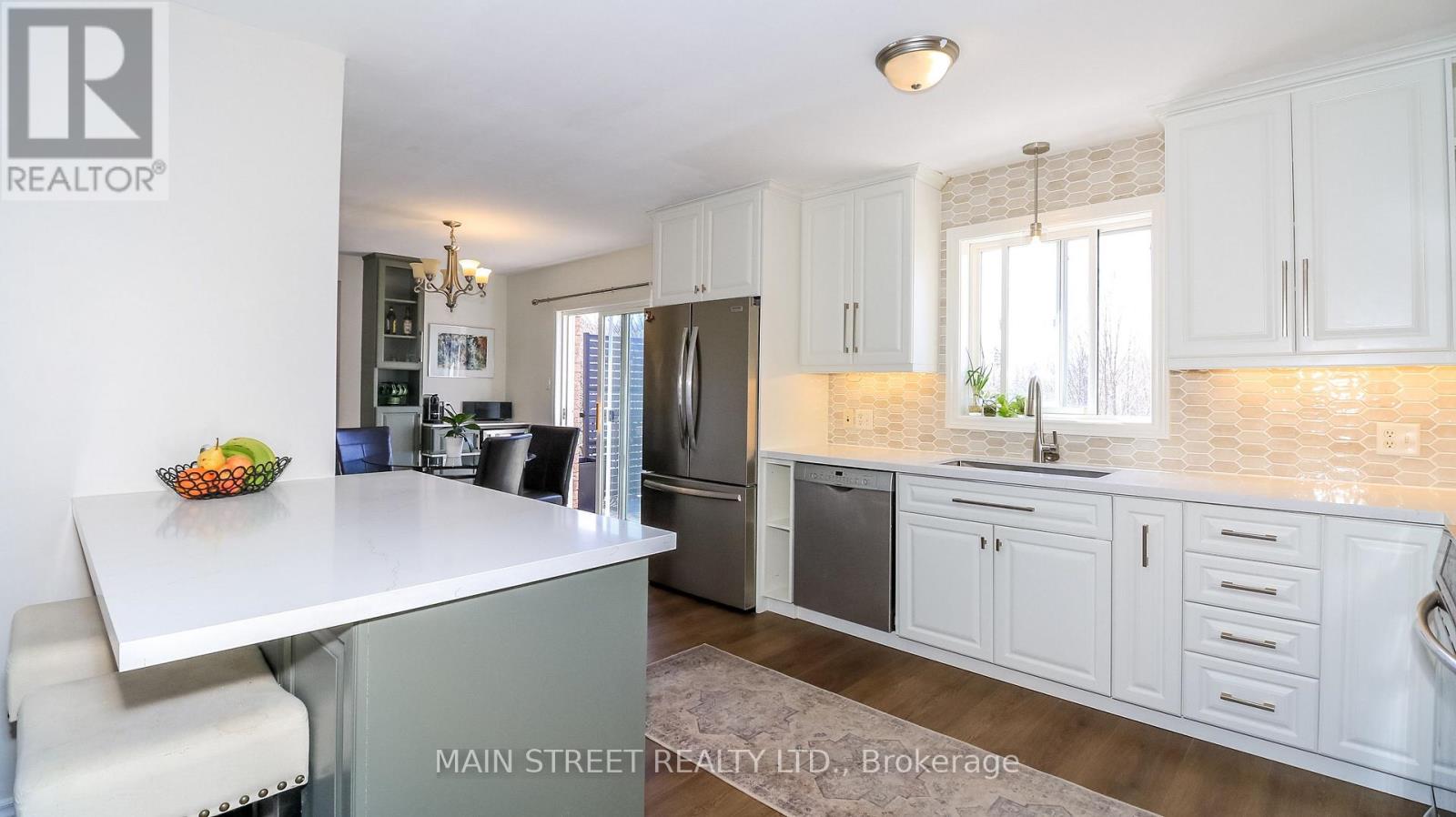 89 Silver Maple Crescent, Barrie, Ontario  L4N 0E5 - Photo 10 - S13053988