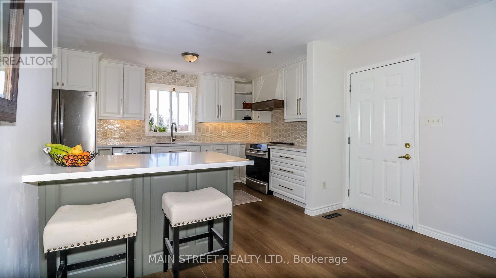 89 Silver Maple Crescent, Barrie, Ontario  L4N 0E5 - Photo 11 - S13053988