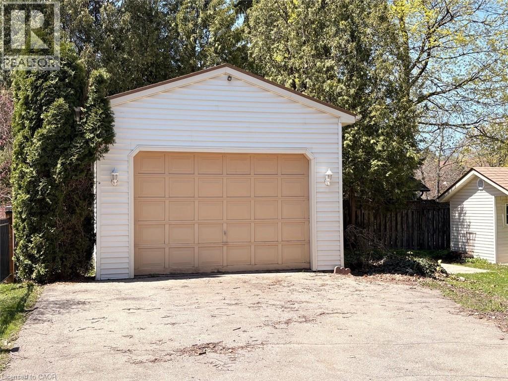 26 Chestnut Street, Fonthill, Ontario  L3E 0K3 - Photo 41 - 40825028