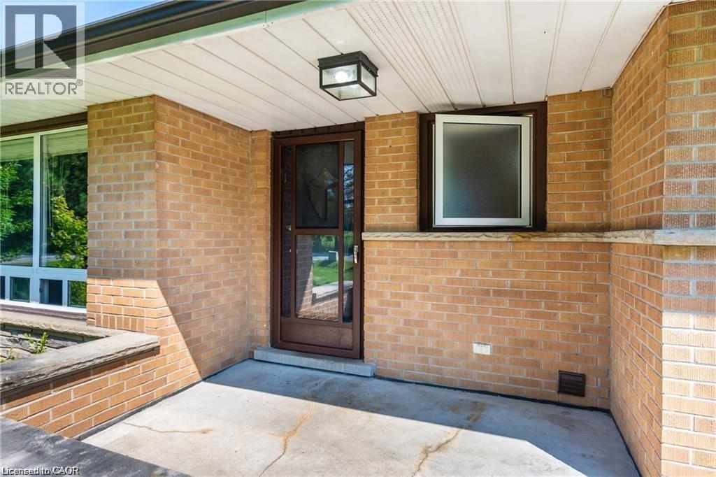 1398 Doon Village Road Unit# Upper, Kitchener, Ontario  N2P 1A5 - Photo 2 - 40824985