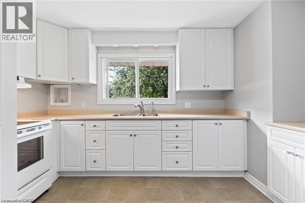 1398 Doon Village Road Unit# Upper, Kitchener, Ontario  N2P 1A5 - Photo 8 - 40824985