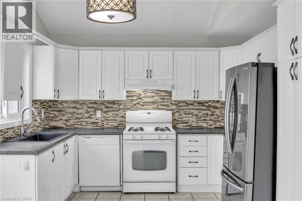 115 Daimler Drive, Kitchener, Ontario  N2A 4C2 - Photo 10 - 40824970