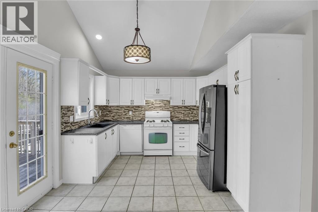 115 Daimler Drive, Kitchener, Ontario  N2A 4C2 - Photo 11 - 40824970