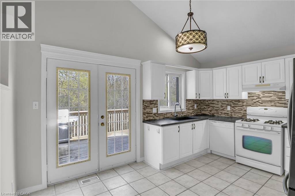 115 Daimler Drive, Kitchener, Ontario  N2A 4C2 - Photo 12 - 40824970