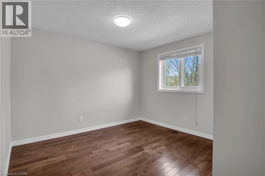 115 Daimler Drive, Kitchener, Ontario  N2A 4C2 - Photo 24 - 40824970