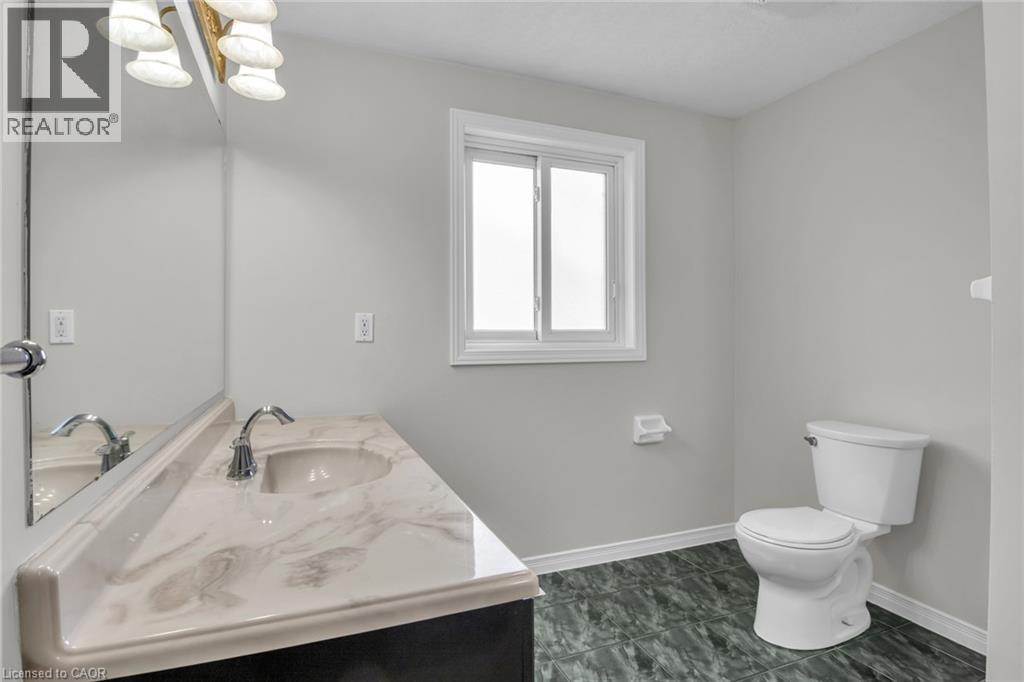 115 Daimler Drive, Kitchener, Ontario  N2A 4C2 - Photo 27 - 40824970