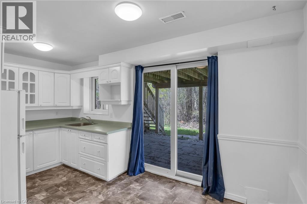 115 Daimler Drive, Kitchener, Ontario  N2A 4C2 - Photo 35 - 40824970