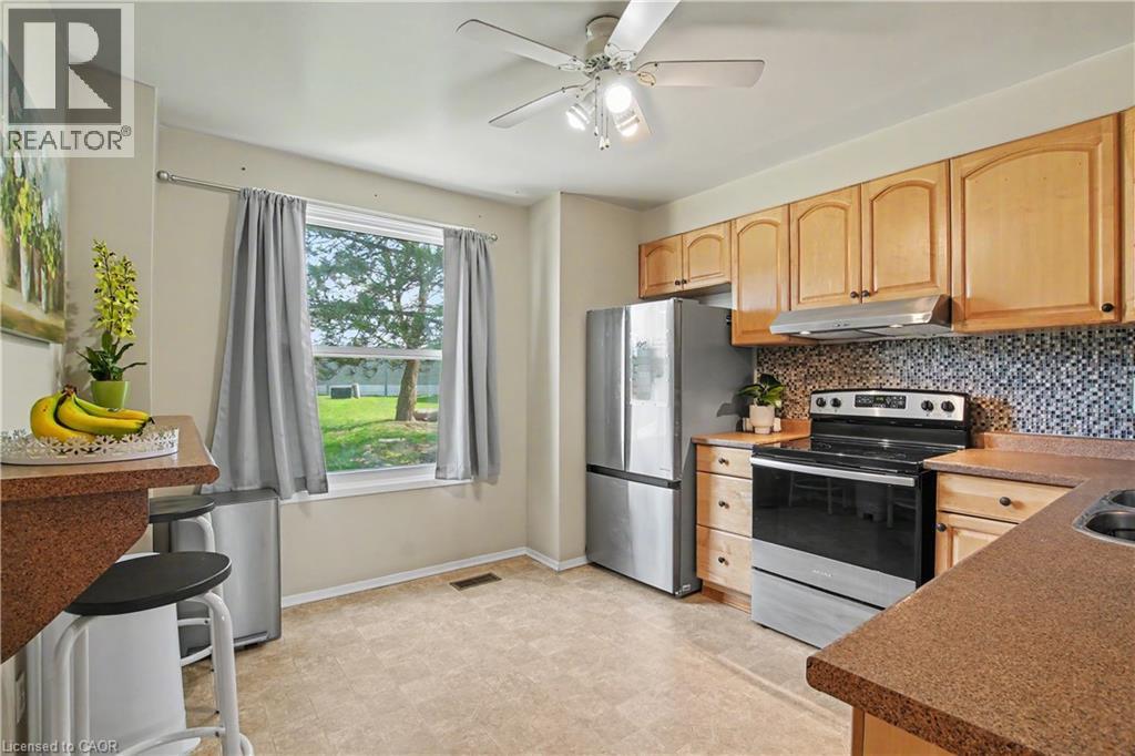 265 Williamsburg Road Unit# 16, Kitchener, Ontario  N2E 3H1 - Photo 3 - 40823499