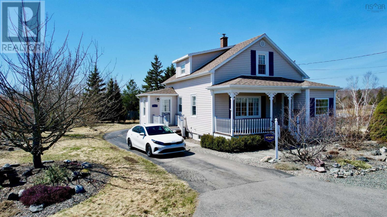 11 Cameron Street, Glace Bay, Nova Scotia