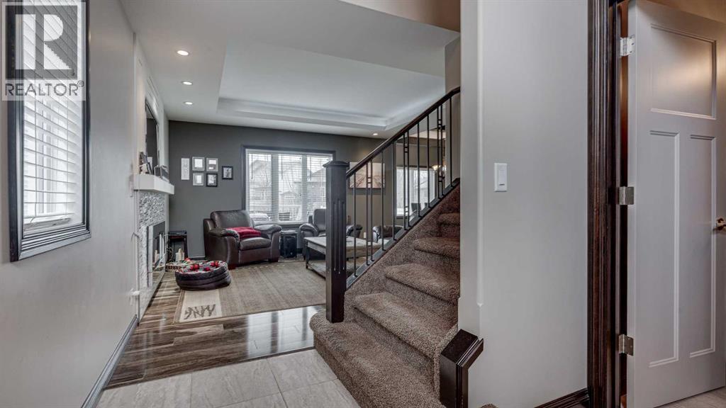 240 Van Slyke Way, Red Deer, Alberta  T4R 0N9 - Photo 4 - A2304630