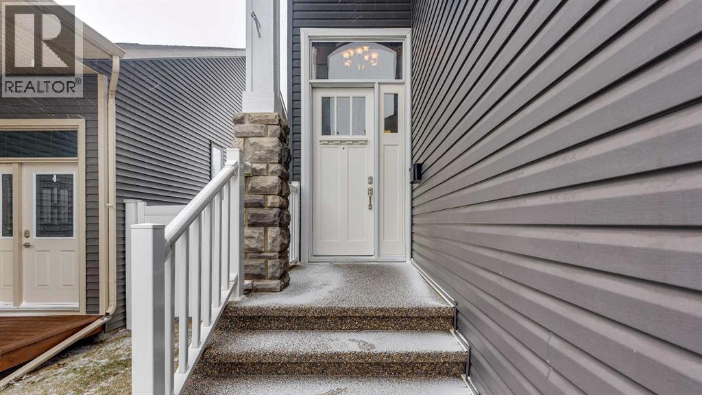 240 Van Slyke Way, Red Deer, Alberta  T4R 0N9 - Photo 3 - A2304630