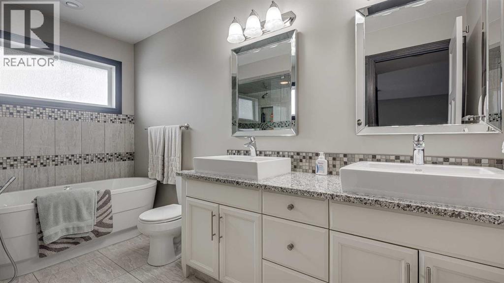 240 Van Slyke Way, Red Deer, Alberta  T4R 0N9 - Photo 31 - A2304630