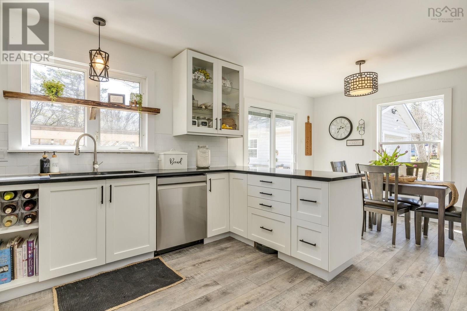 13 Logan Drive, Lantz, Nova Scotia  B2S 1N2 - Photo 16 - 202608847