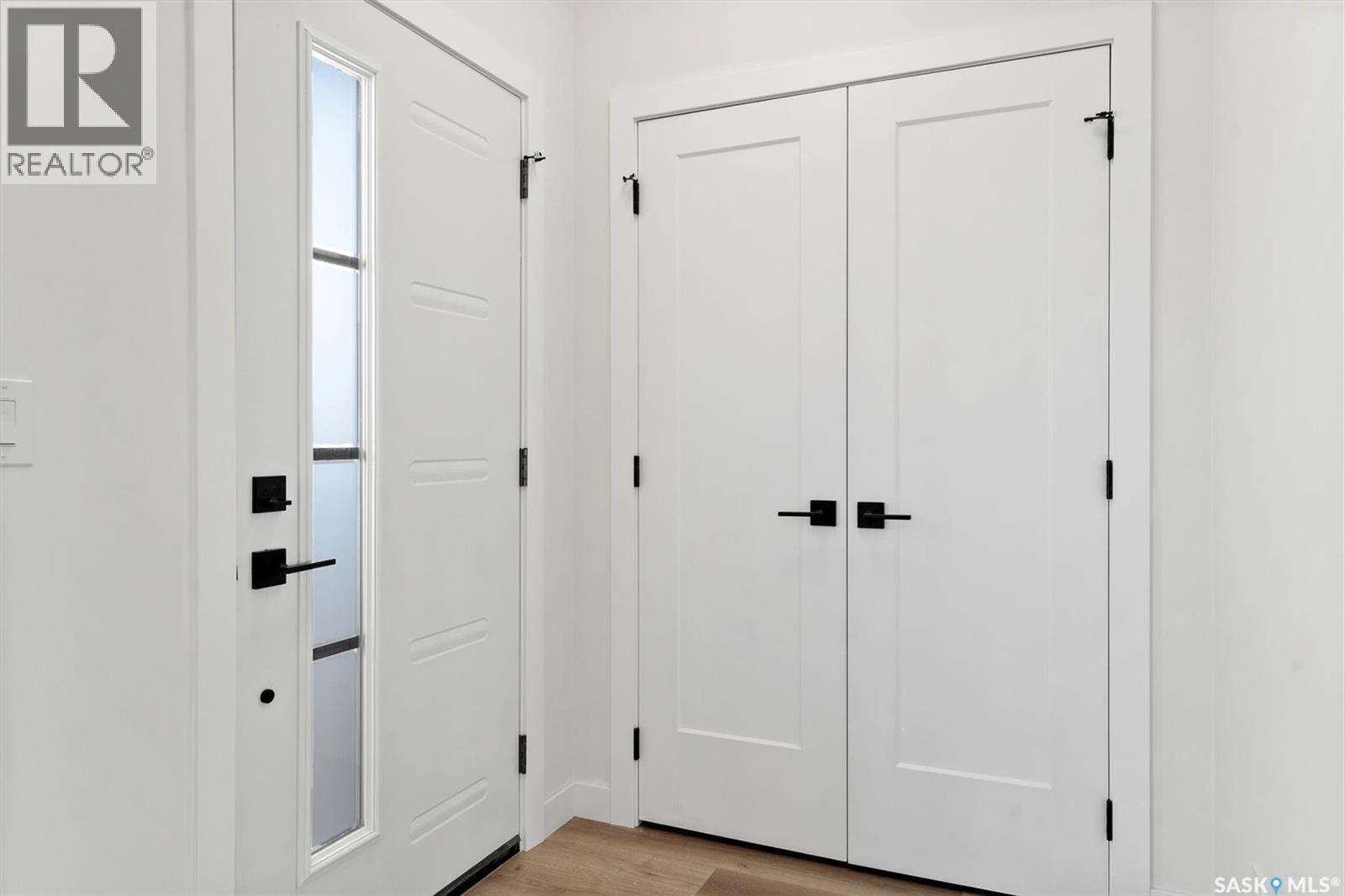 423 Eldorado Street, Warman, Saskatchewan  S0K 4S3 - Photo 2 - SK011072