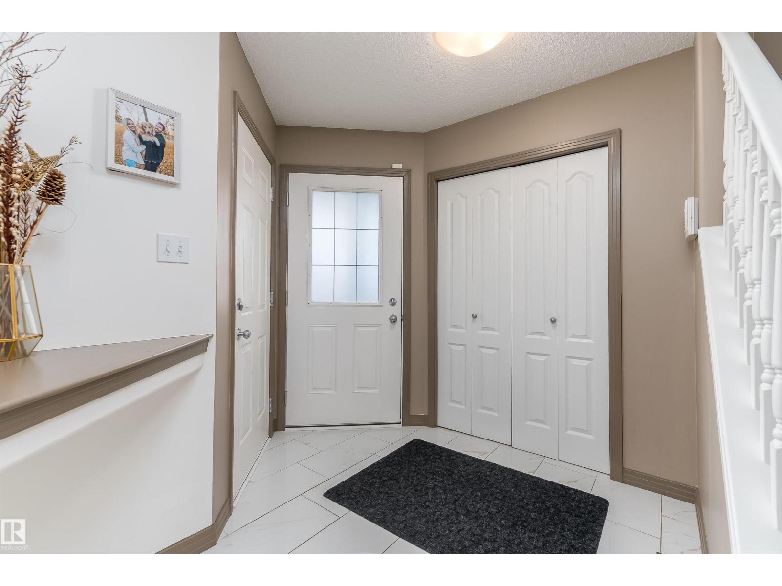 152 Easton Rd Sw, Edmonton, Alberta  T6X 1C3 - Photo 3 - E4484499