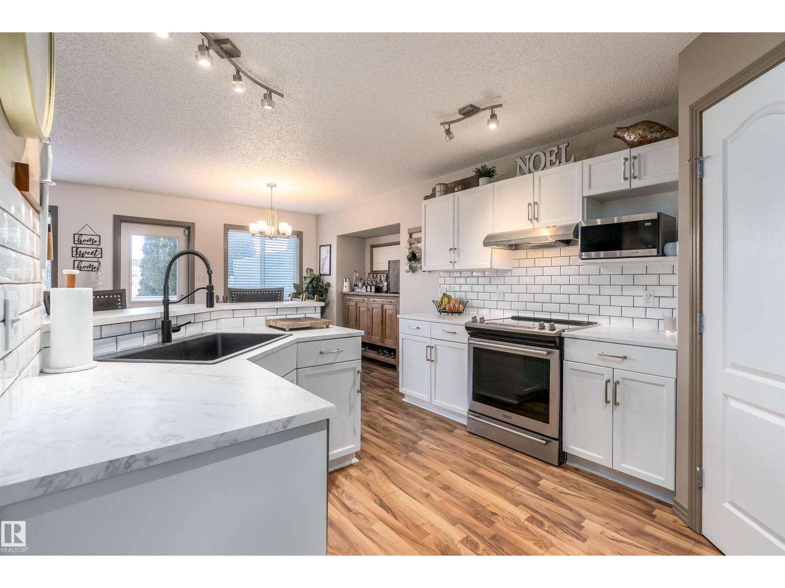 152 Easton Rd Sw, Edmonton, Alberta  T6X 1C3 - Photo 5 - E4484499