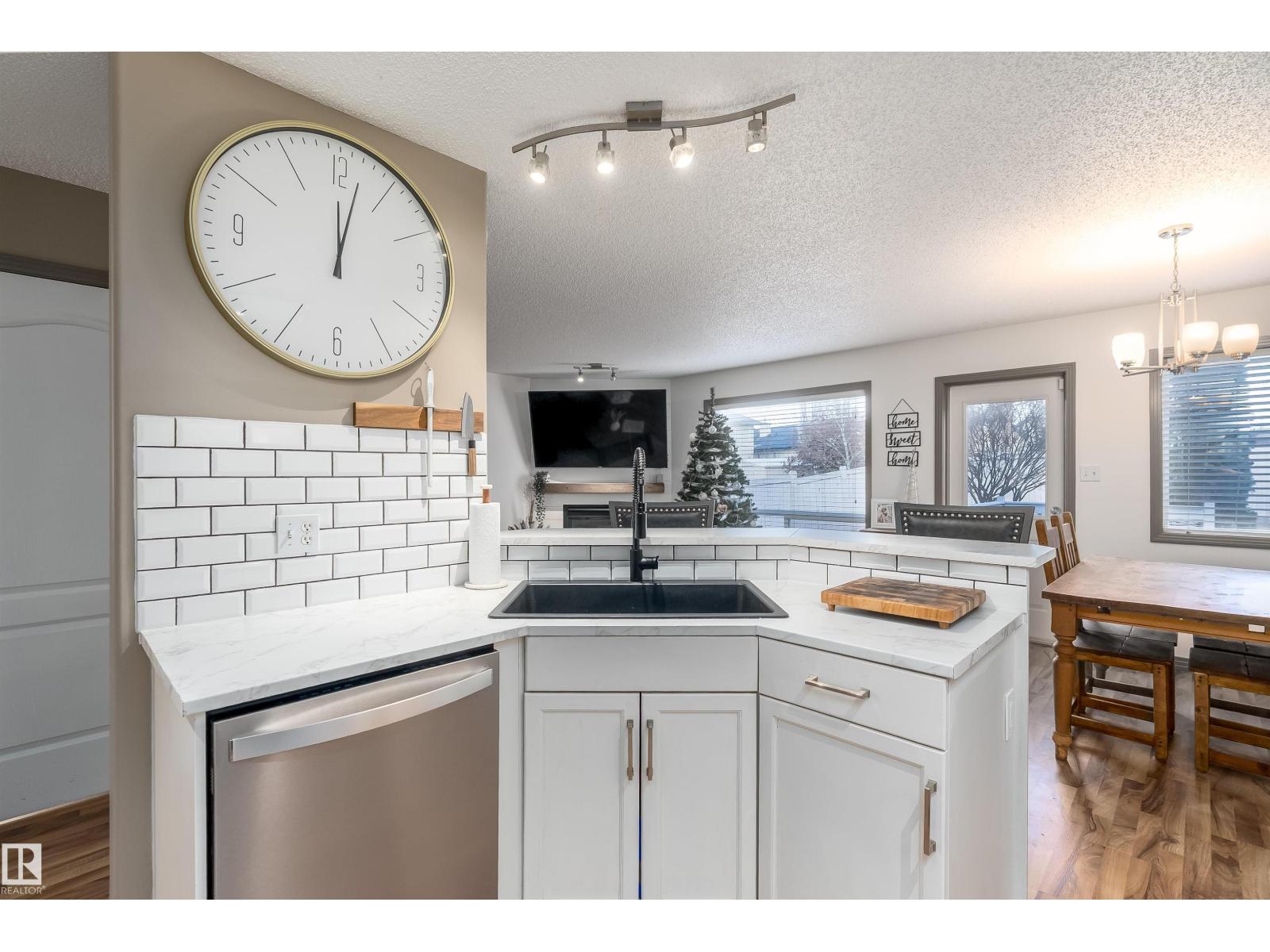 152 Easton Rd Sw, Edmonton, Alberta  T6X 1C3 - Photo 9 - E4484499