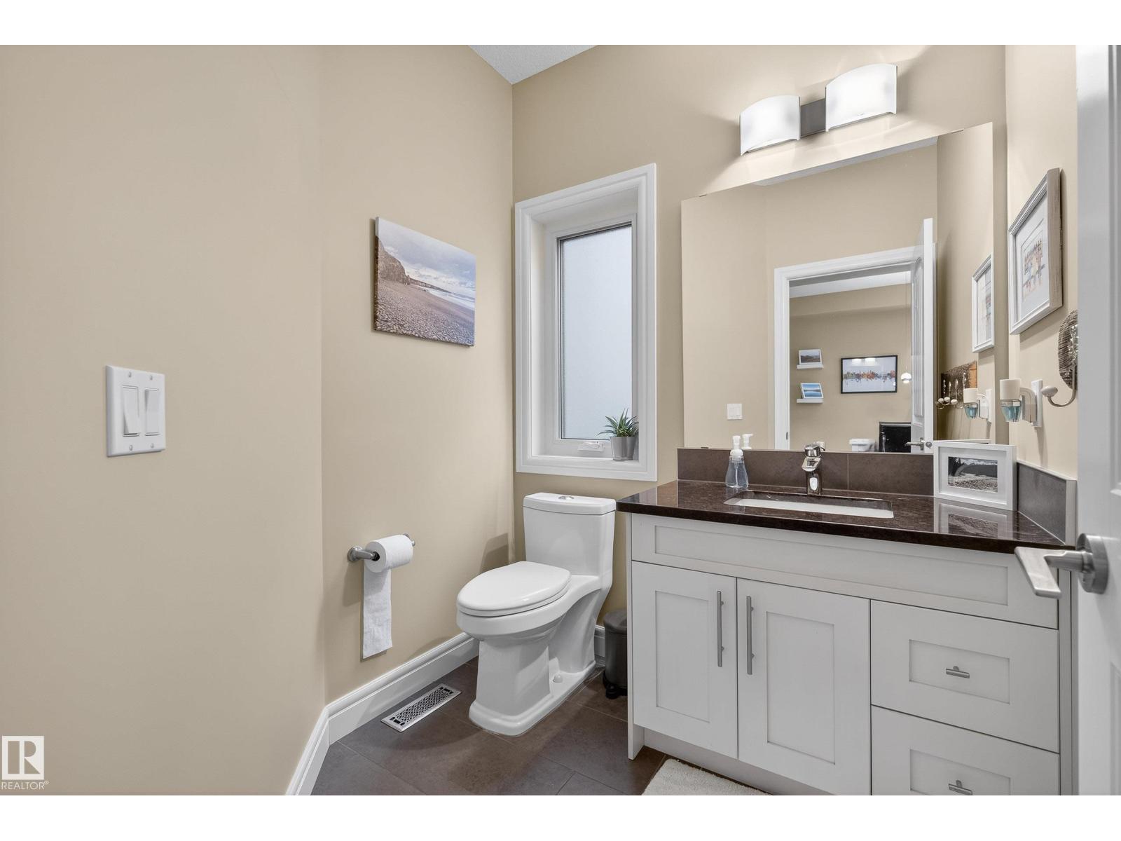 10209 90 St Nw, Edmonton, Alberta  T5H 1R9 - Photo 19 - E4484500