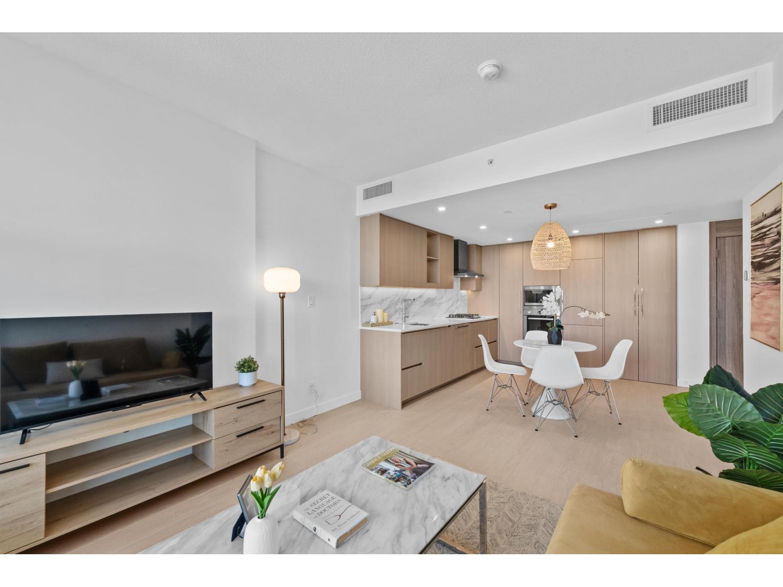 2910 13768 100 Avenue, Surrey, British Columbia  V3T 0V2 - Photo 4 - R3116176