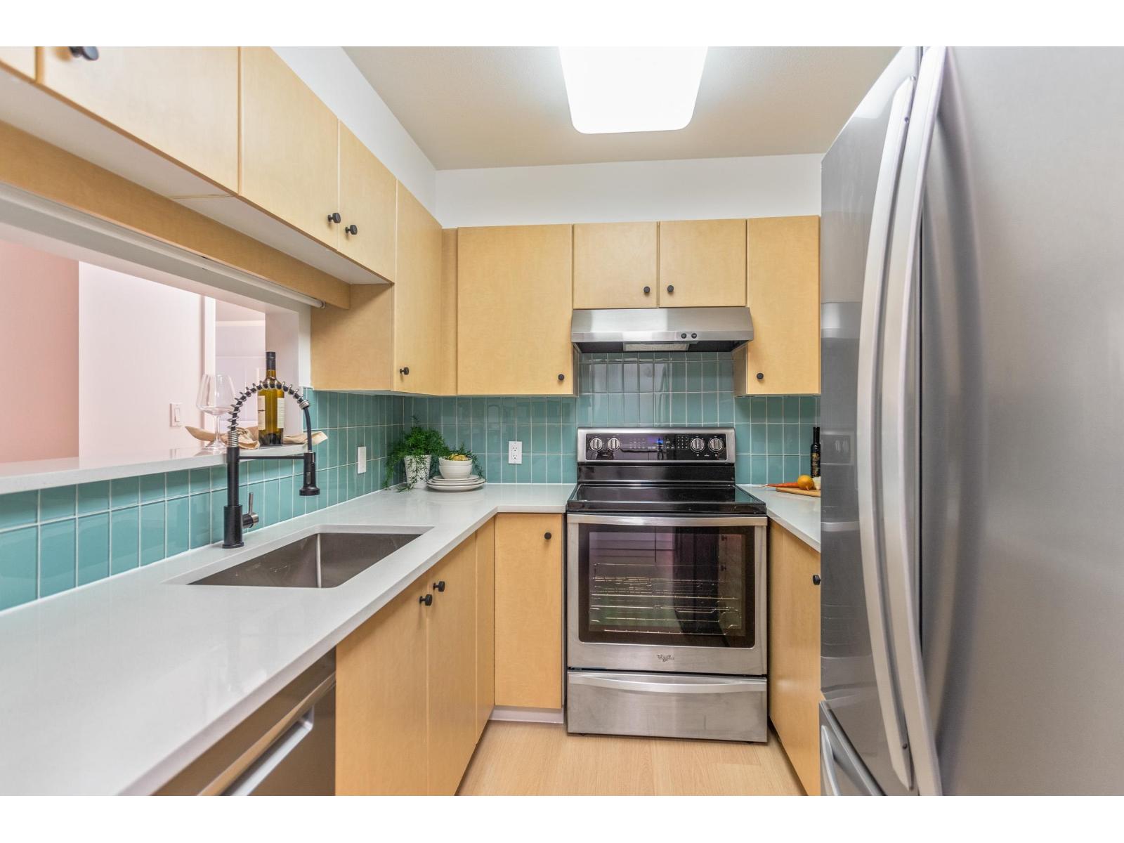 307 10128 132 Street, Surrey, British Columbia  V3T 3T5 - Photo 12 - R3114587