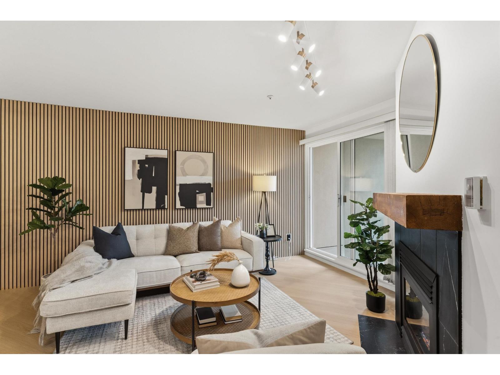 307 10128 132 Street, Surrey, British Columbia  V3T 3T5 - Photo 3 - R3114587