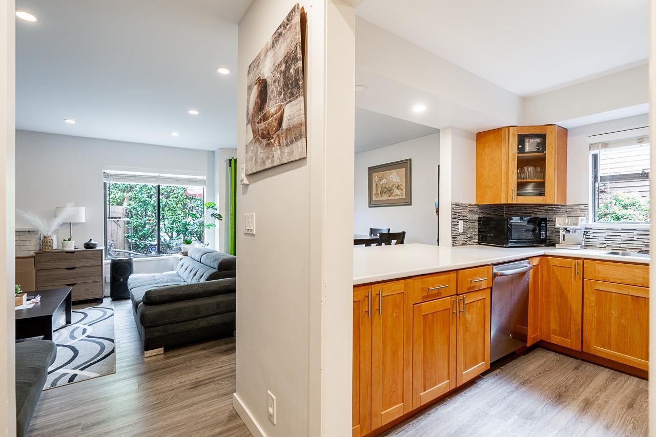 412 10620 150 Street, Surrey, British Columbia  V3R 7R9 - Photo 3 - R3116595