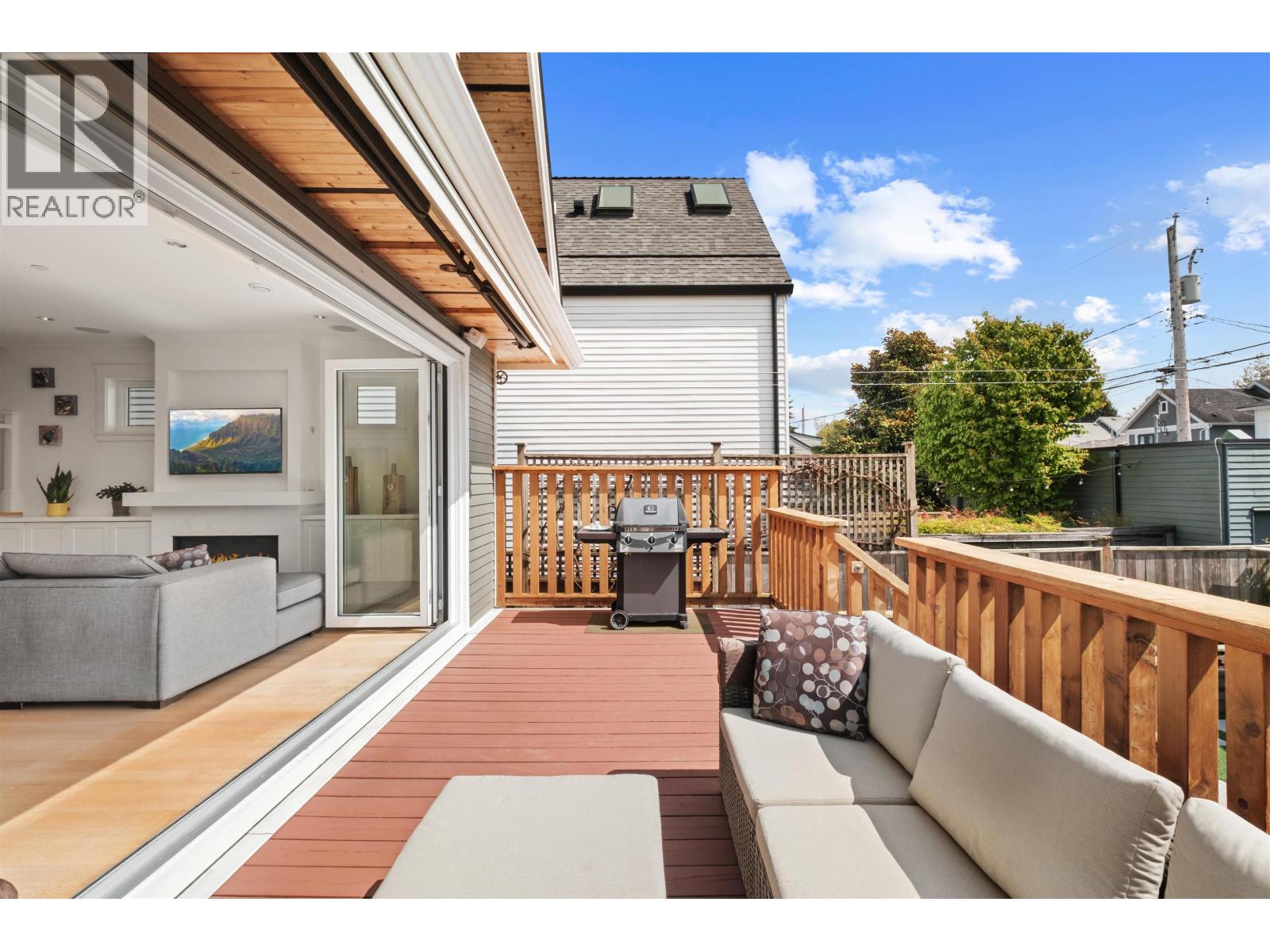 1008 E 14th Avenue, Vancouver, British Columbia  V5T 2N9 - Photo 11 - R3116412