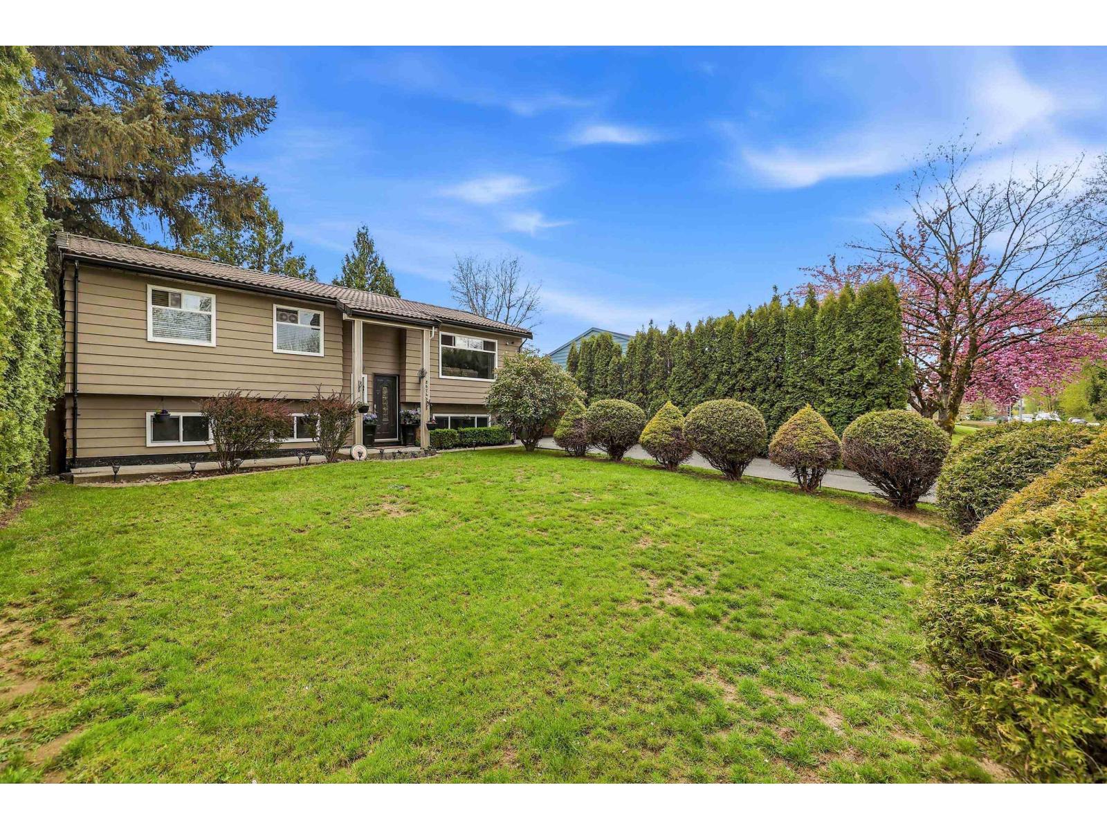 26744 33 Avenue, Langley, British Columbia  V4W 3G2 - Photo 2 - R3112815