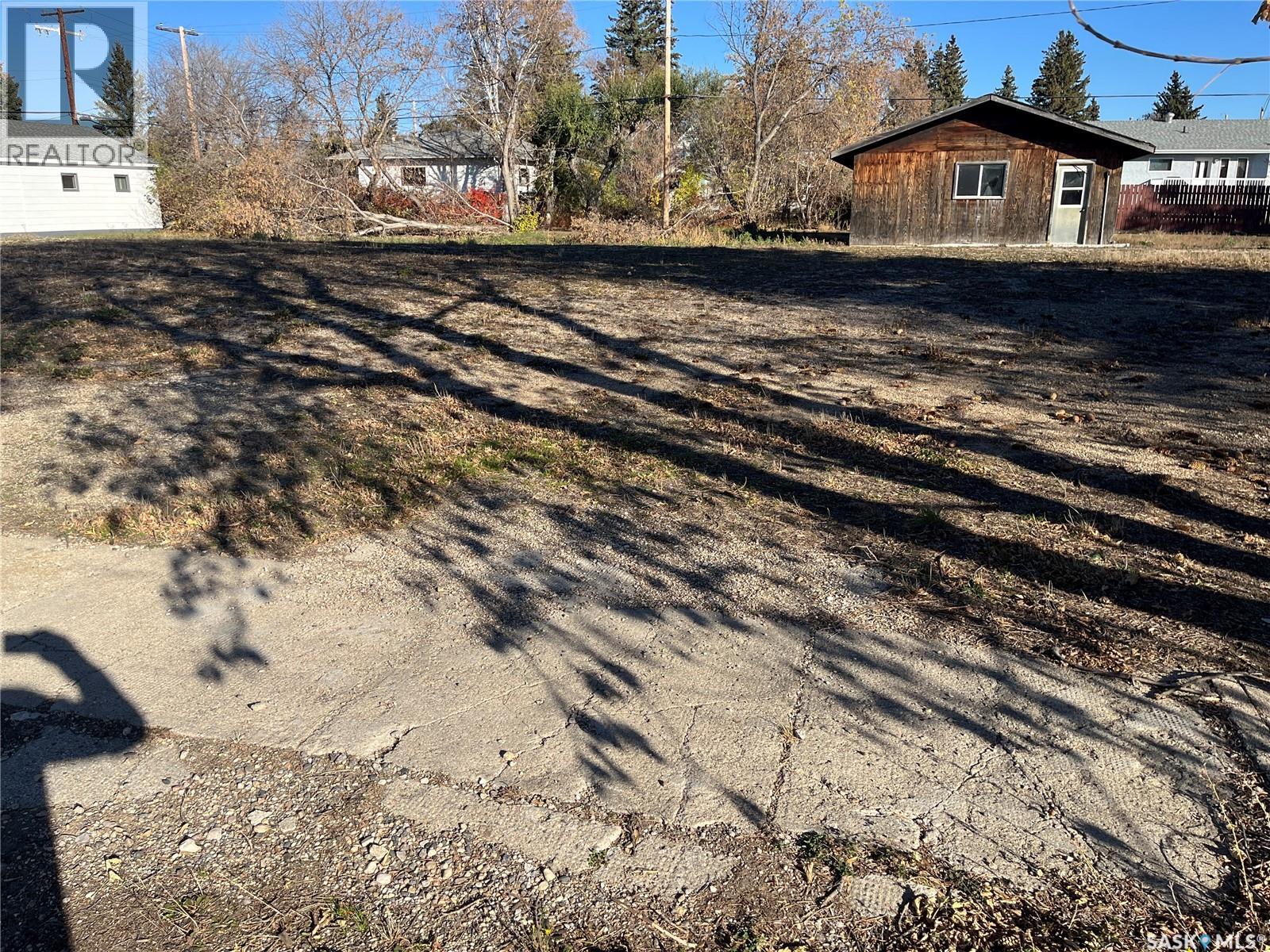 122 & 126 1st Street Ne, Wadena, Saskatchewan  S0A 4J0 - Photo 12 - SK034037