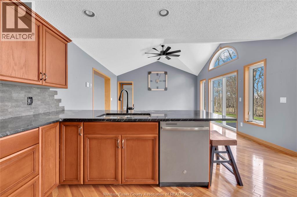 1201 Gesto Sideroad, Essex, Ontario  N8M 2X6 - Photo 9 - 26009446