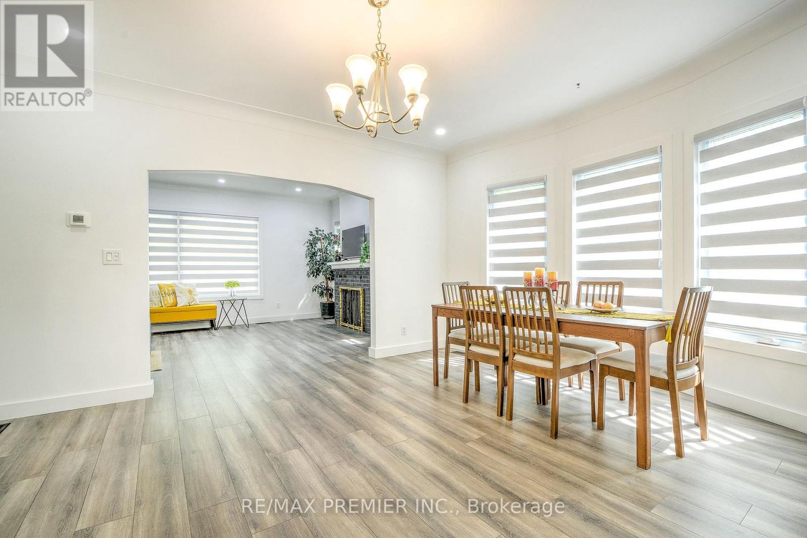 1467 Ouellette Avenue, Windsor, Ontario  N8X 1K1 - Photo 11 - X13053918