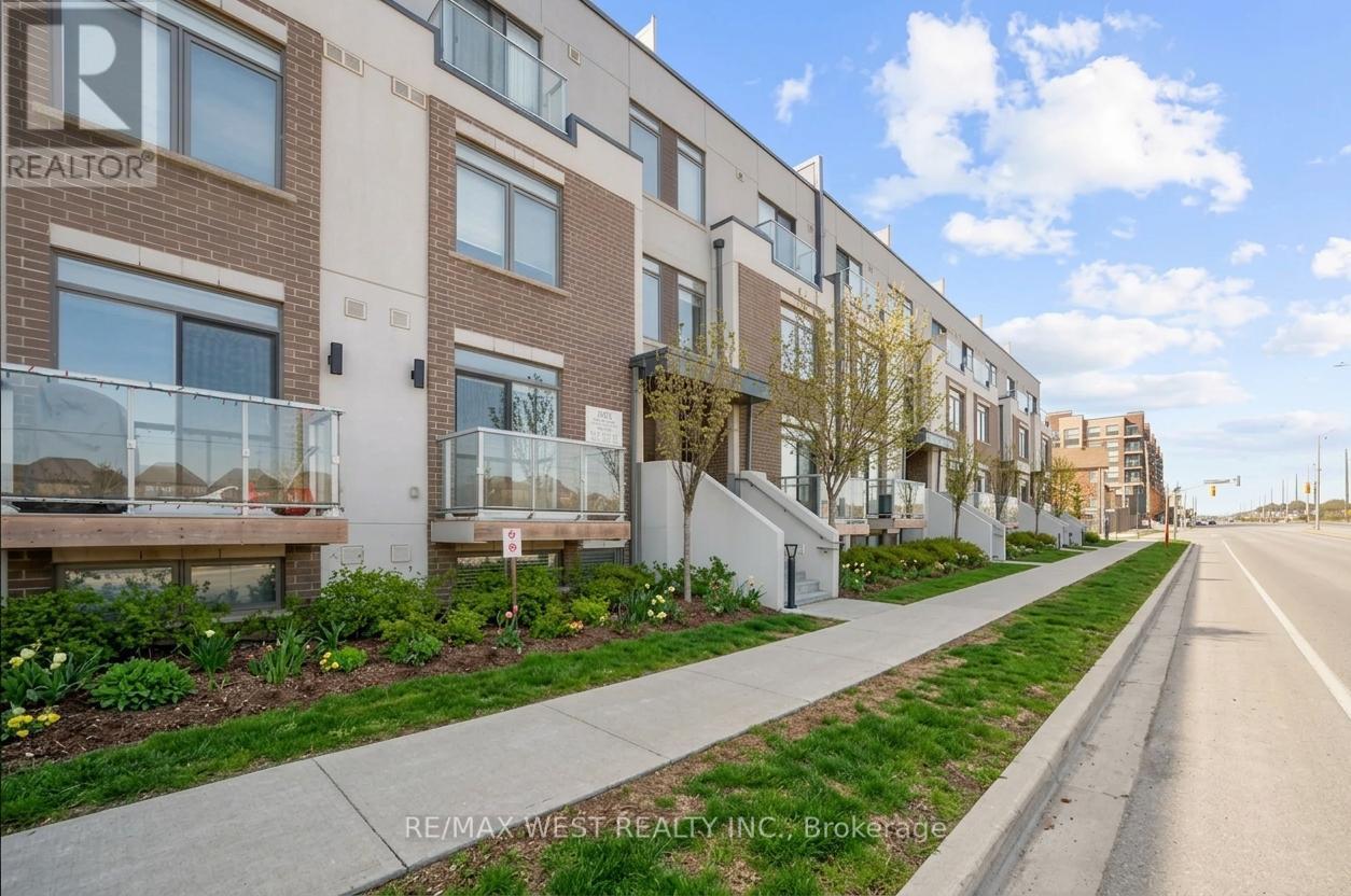 321 - 3078 Sixth Line, Oakville, Ontario  L6M 1P8 - Photo 1 - W12850848